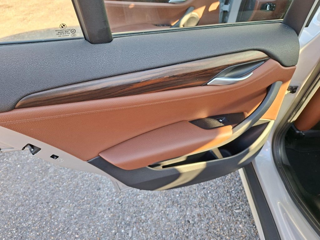 Foto 17 BMW X1 2.8i