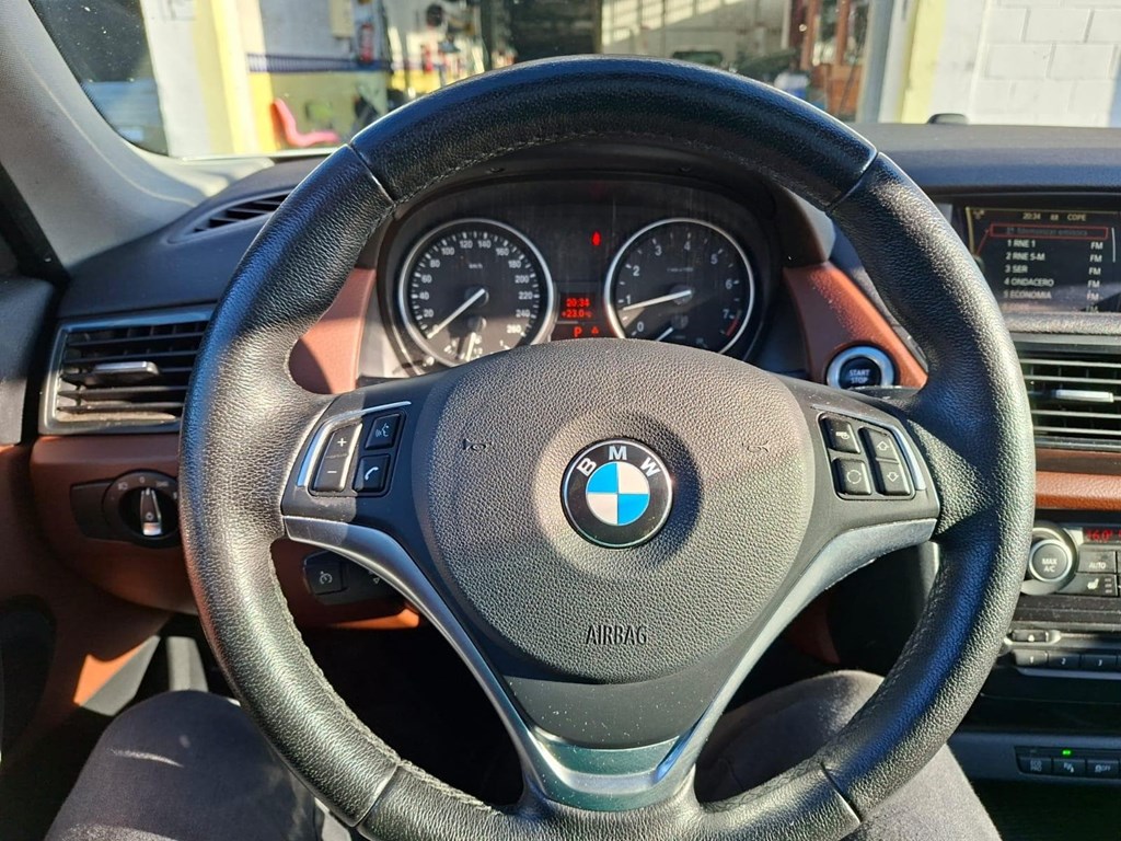 Foto 7 BMW X1 2.8i