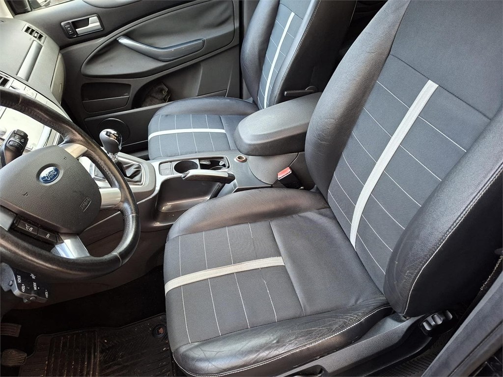 Foto 11 FORD KUGA 