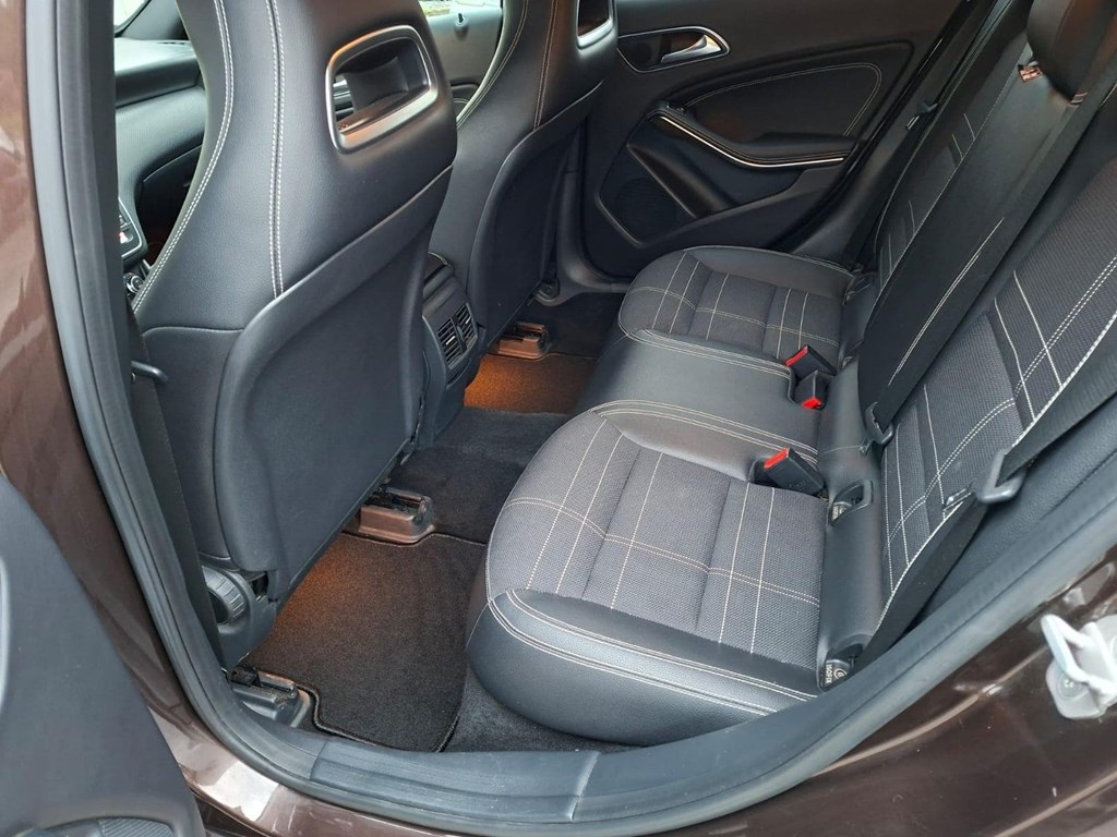 Foto 13 MERCEDES A200D