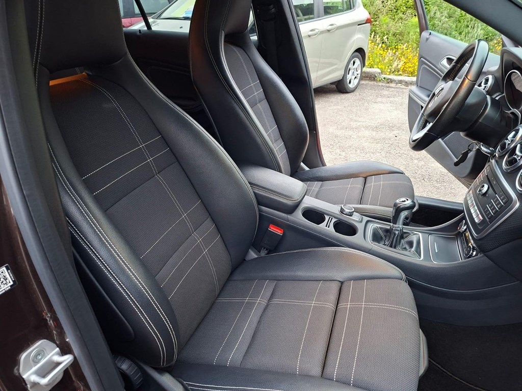 Foto 14 MERCEDES A200D