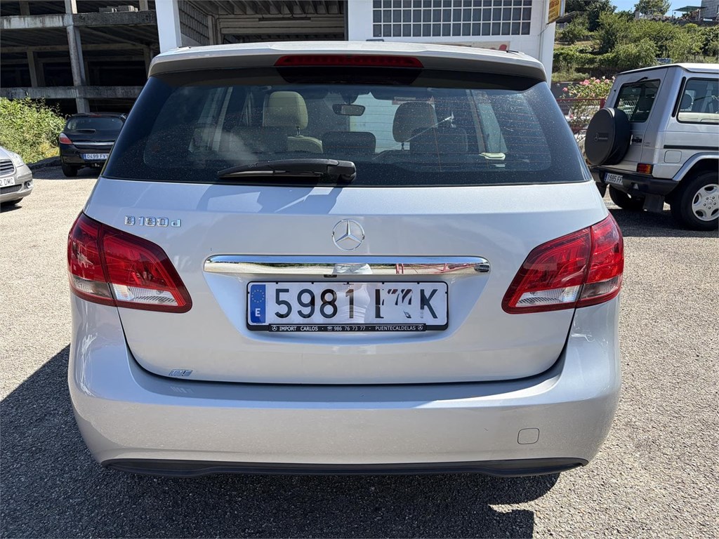 Foto 2 MERCEDES BENZ B 180 D 