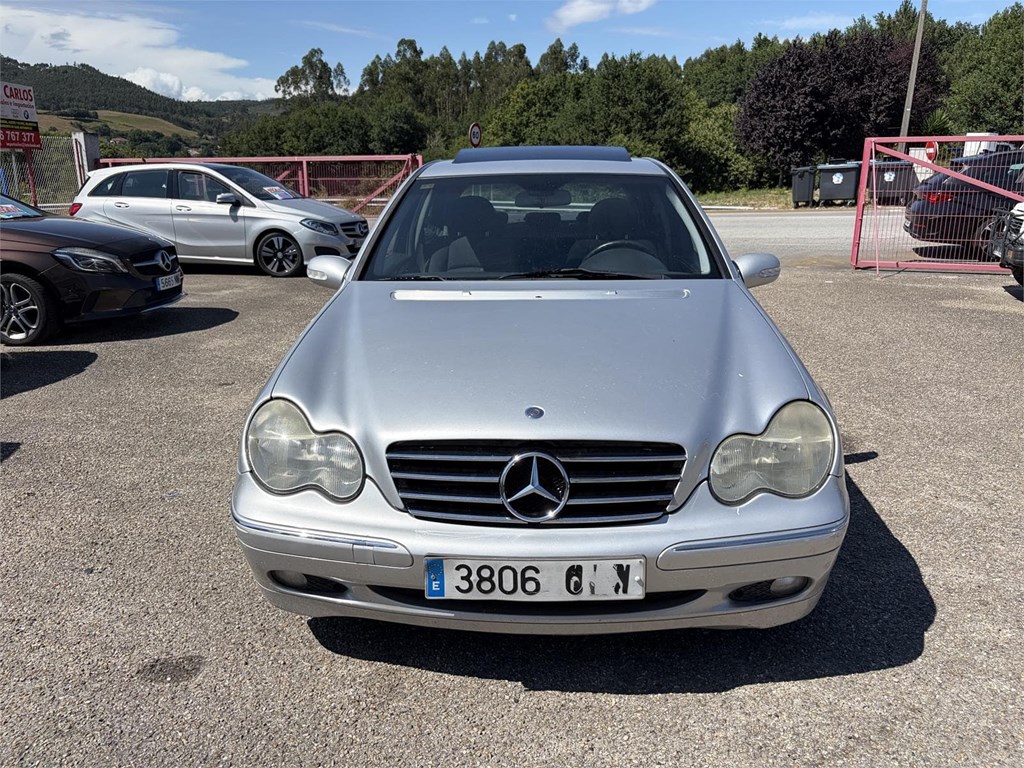 Foto 1 MERCEDES BENZ C 220 CDI