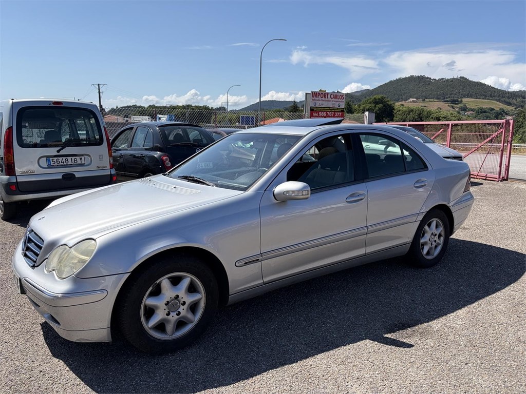Foto 4 MERCEDES BENZ C 220 CDI