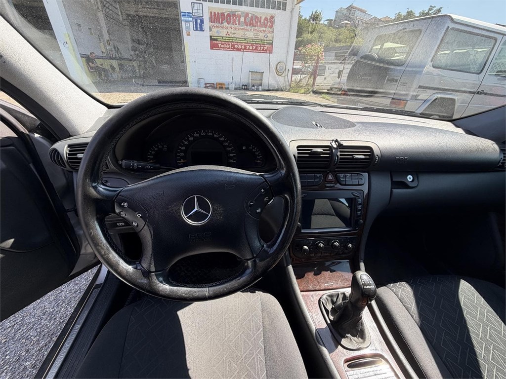 Foto 6 MERCEDES BENZ C 220 CDI