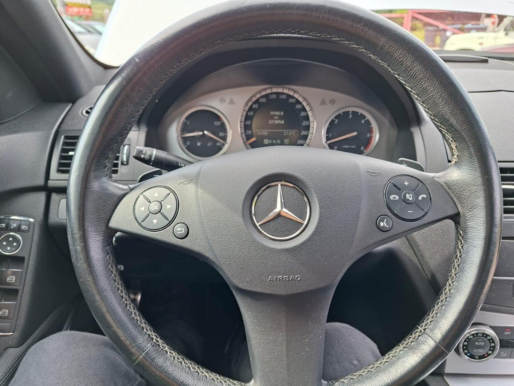 Foto 5 MERCEDES BENZ C320