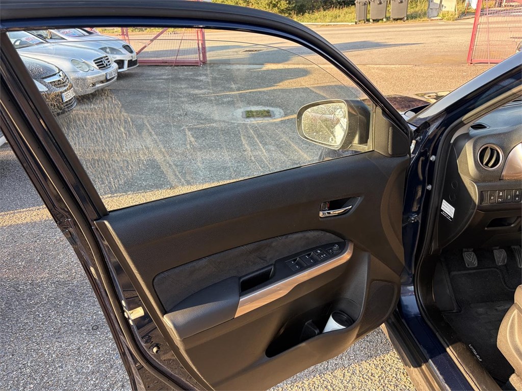 Foto 15 SUZUKI VITARA 